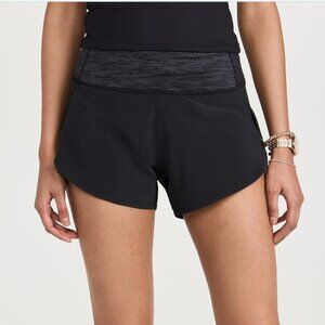 Outdoor Voices Hudson 2 1/2" Shorts Sz L